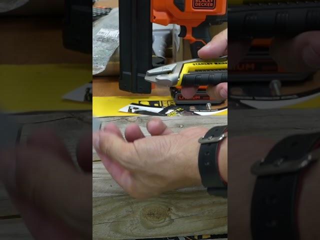 An interesting mechanism for breaking off the blades of the construction knife #Stanley Fatmax