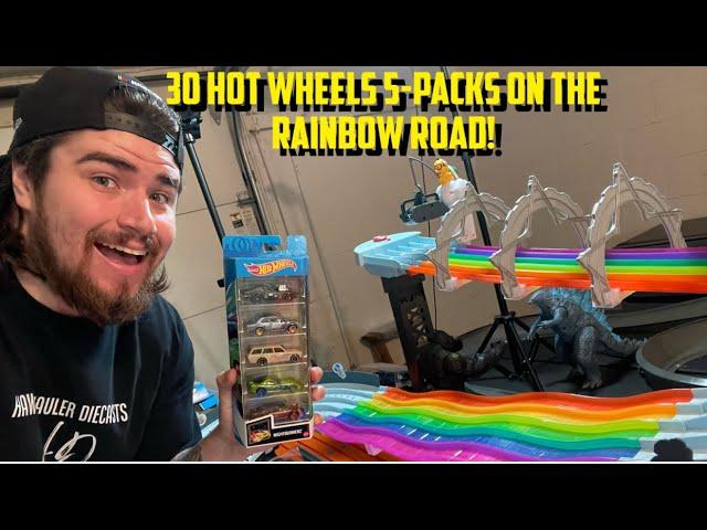 30 HOT WHEELS 5 PACKS RACING ON THE RAINBOW ROAD TRACK SET! HOT WHEELS DIE CAST RACING!