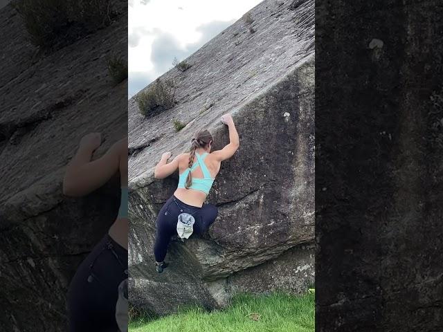 Pump Traverse 6B+,V4, When Boulders feel like routes!, RAC Boulders, Bouldering Snowdonia