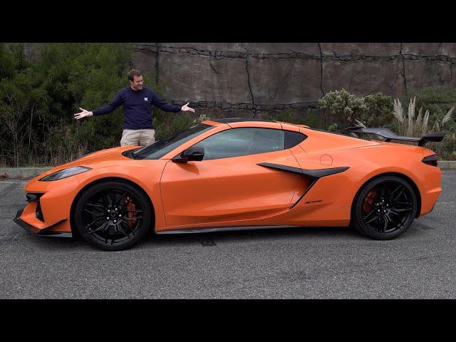 The New 2023 Chevy Corvette Z06 Is a Bargain Supercar