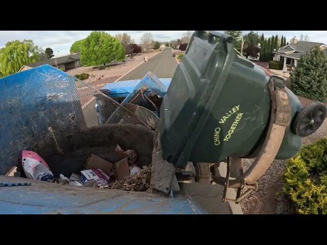 Heil Rapid Rail Garbage Truck Hopper View Part 2