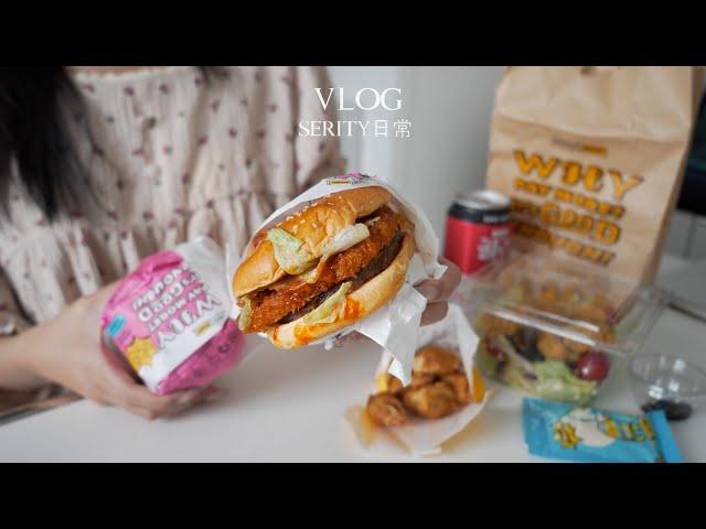 SUB•VLOG Making mini chocolate cake and creamy noodles, Going to a pop-up store, Making hash browns