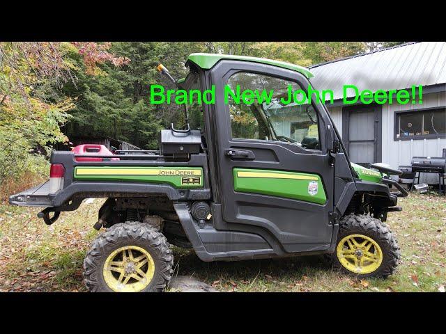 John Deere Gator