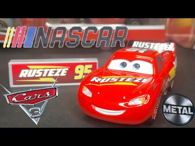 Mattel NASCAR Racers Lightning McQueen 2021 Disney Pixar Cars Diecast