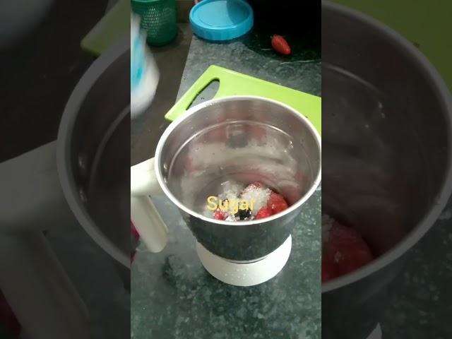 Strawberry Milk Shake/#Cook with Tucy