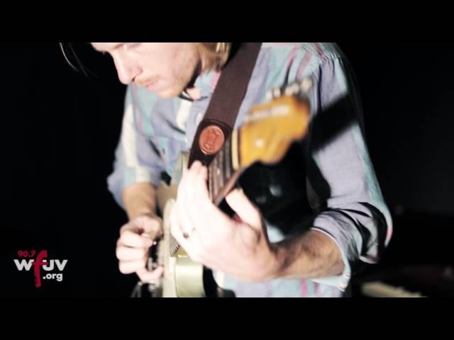 Tennis - "I'm Callin'" (Live at WFUV)