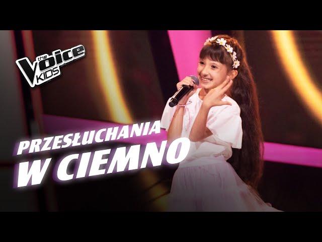 Zuzia Pieczonka - „La Bamba” - Przesłuchania w ciemno | The Voice Kids Poland 8