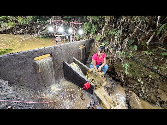 Building A Mini Hydroelectric Plant - Making A 220V Electric Turbine From Two Bicycle Wheels