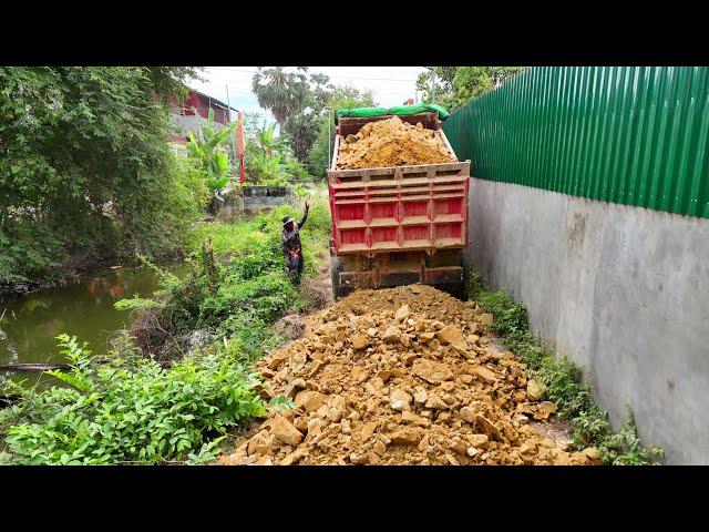 Start Incredible Project!Landfill road Construction, Bulldozer Pushing stone,Dump Truck 5T Unloading