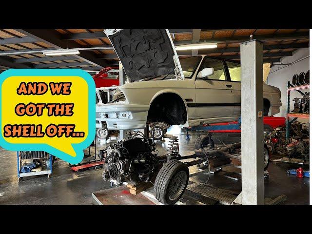 BMW E28 M5 restoration - and she’s off!!