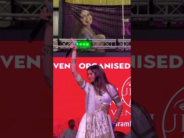 Kinjal dave ️ jordar dance 🩰#kinjaldave #kinjaldavegarba #gujaratisinger #shortsfeed #shortvideo