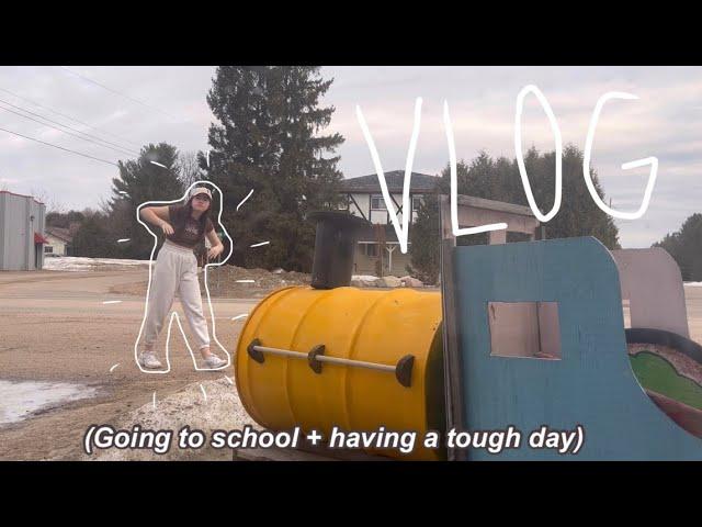 VLOG!! (going to school + having a tough day) :)