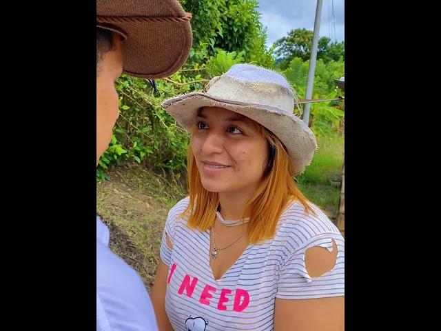 Joven se enamoro de una campesina muy pobre 