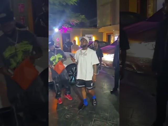 Davido-we are outside  #davido #trending