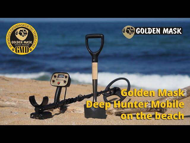 Golden Mask Deep Hunter Mobile on the beach