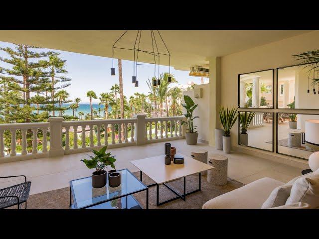 Beach Front Apartment with Sea Views in Marbella | €1.580.000 | Marbella Hills Homes Real Estate