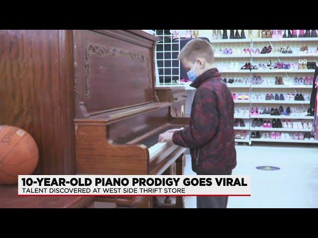Piano prodigy goes viral after playing at local thrift store