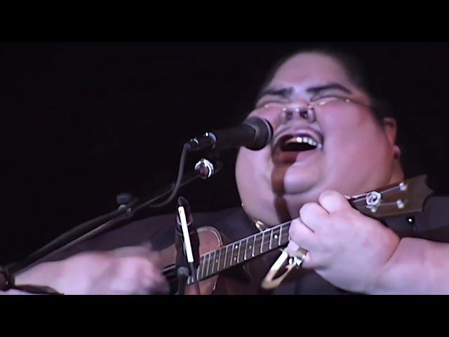 Israel "IZ" Kamakawiwo'ole - Henehene Kou ʻAka (Live at the Waikiki Shell)