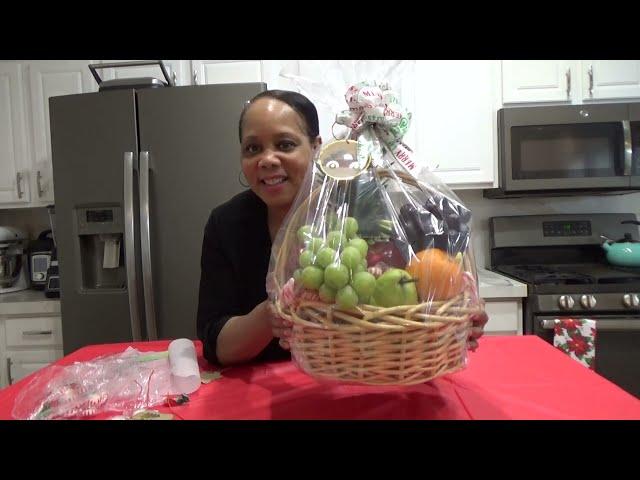 FRUIT GIFT BASKET | CHRISTMAS GIFT BASKET IDEAS 2022 | How I make a Fruit Gift Basket