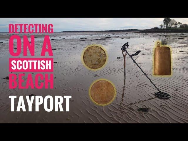 Detecting on a Scottish beach, Tayport.