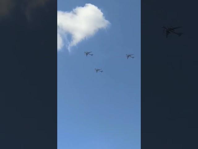 Sound of three Tu-95MC (for connoisseurs)