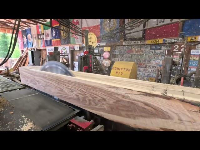 sawing a nice scarlet oak log # 574