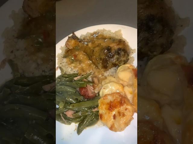 DO YOU COOK ON SUNDAYS? SMOTHERED CHICKEN, GREEN BEANS, AND HOMEMADE SCALLOP POTATOES.