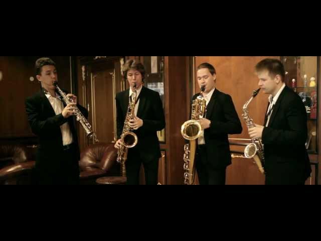 J. S. Bach. Fugue in G minor by a sax quartet