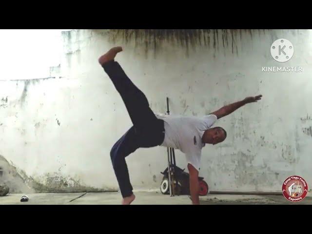 Movimentos incrível  de capoeira de impressionar