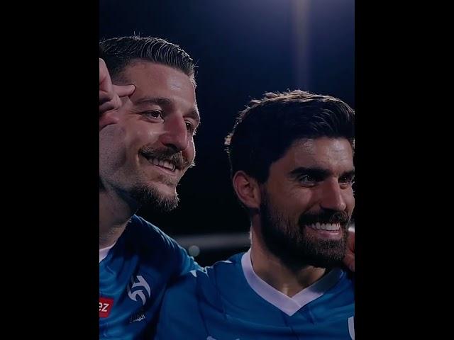 مالها الا الموج الموج الازرق هذا الازرق من يطوله |زعيم اسيا |الهلال|