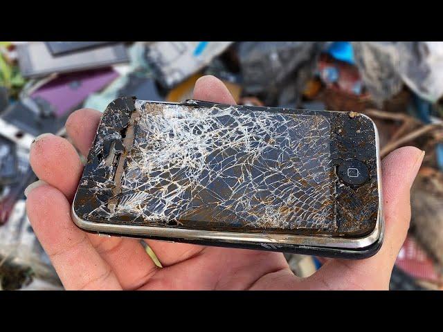 RESTORE OLD IPHONE 3GS Found From The Rubbish | Restoration Destroyed Abandoned Phone