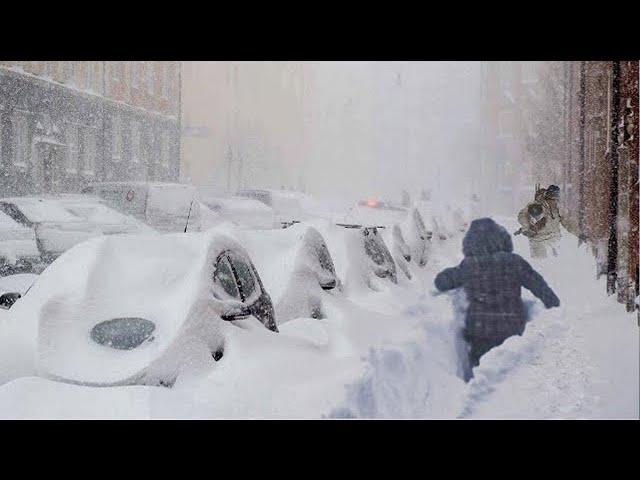 Now Italy is in chaos! Unprecedented snowstorm buries cars in Abruzzo