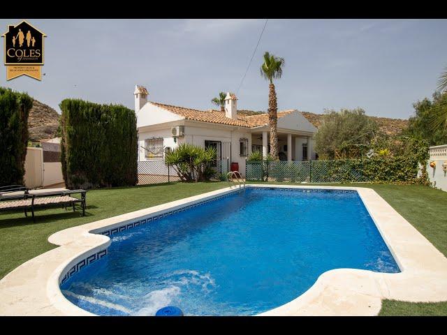 ARB4VG04 - Exceptional 4 bedroom villa in Los Garcias, Arboleas with pool & garage - €295,000