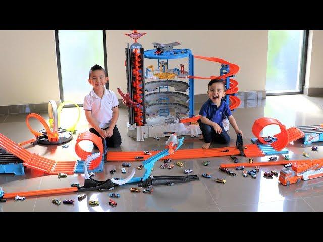 Hot Wheels City Cars Track Set Fun With CKN