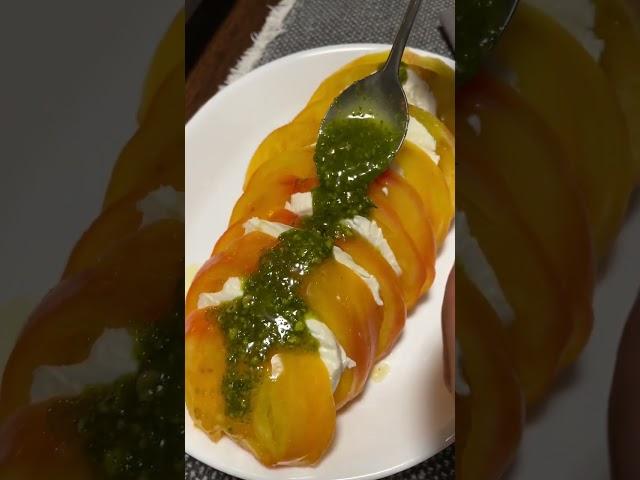 Burrata with Heirloom Tomato and Green Pesto | Appetizer Ideas