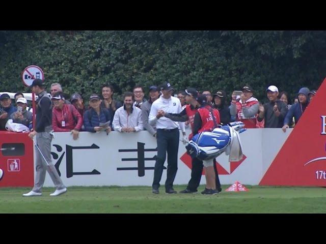 Matt Kuchar aces the difficult No. 17 at HSBC Champions