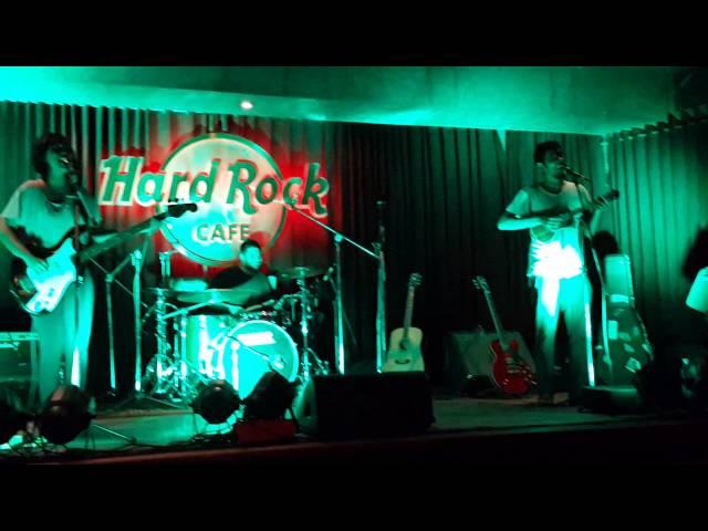 The Yellow Bucket Live at Hard Rock Cafe, New Delhi