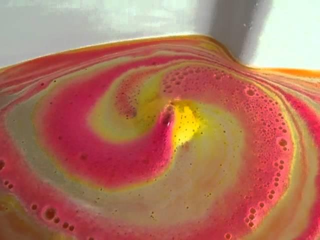 LUSH The Enchanter Bath Bomb Demo