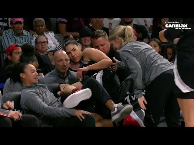  Kelsey Plum Goes FLYING Into The Bench After Going For Ball | Las Vegas Aces vs Phoenix Mercury