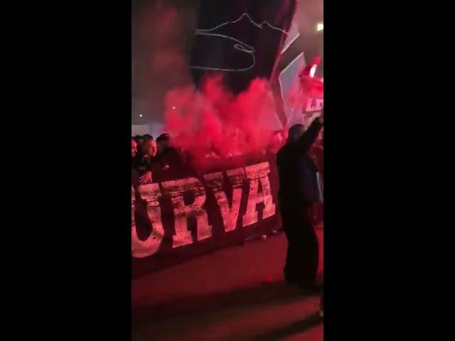 Ultras Napoli ha accolto il blues all'aeroporto di capodichino il 21/01/2018