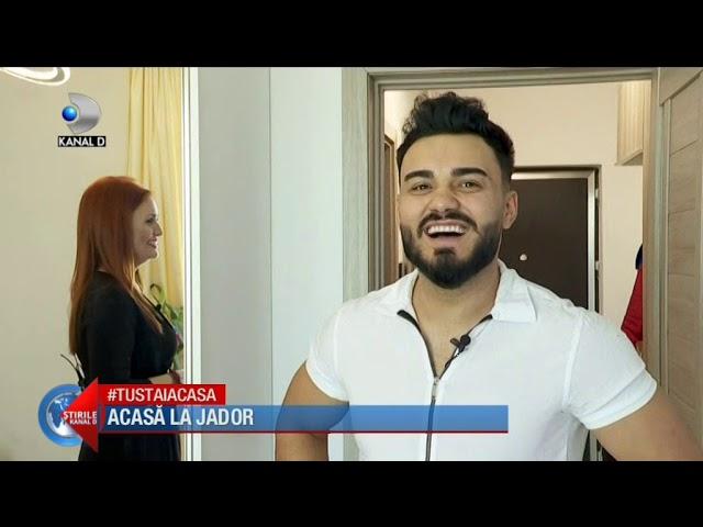 Stirile Kanal D - ACASA LA JADOR! Ce surprize ascunde indragitul artist in sertarele dressing-ului?