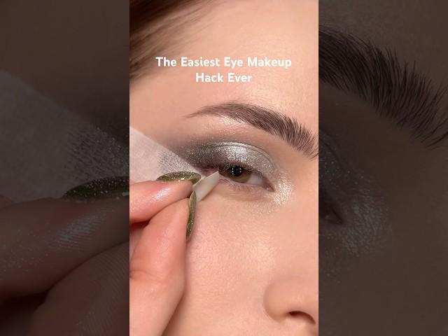 Speedy Smokey Eye Hack, No Skills Needed! #makeuptutorial #eyemakeup #beautyinfluencer #makeup
