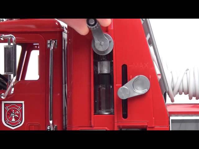 Bruder Mack Fire Engine