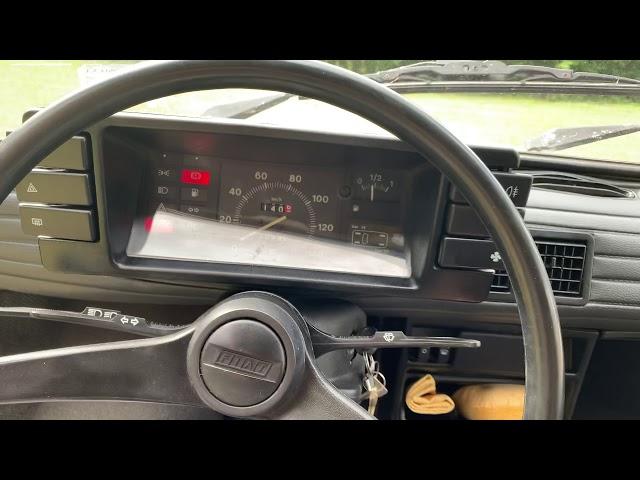 Fiat 126p 650E MALUCH starting up & walk around