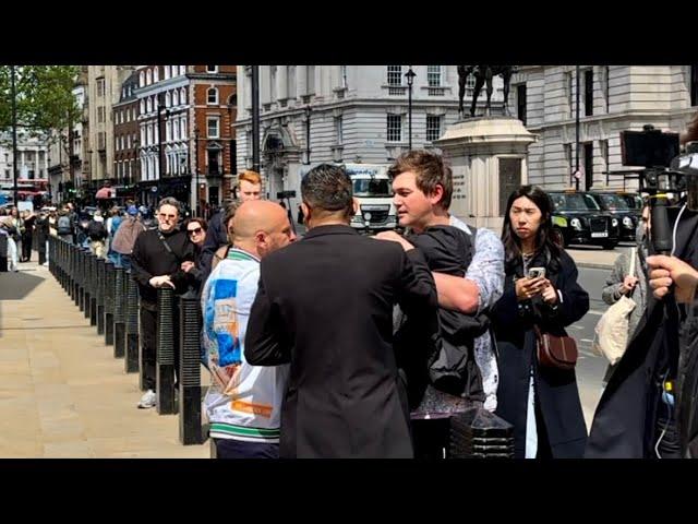 SCENE AT HORSE GUARDS, man tries to ATTACK ( ARGUED )