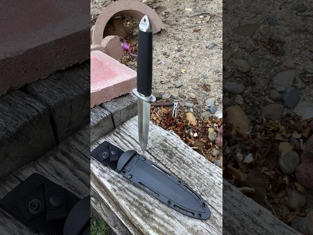 THE BEST FIGHTING KNIFE EVER? #tacticalknife #edc #knife