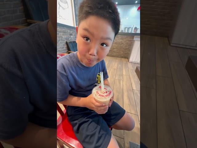 The Best Pearl Milk tea! #shortsvideo #food #deliciousfood #fun #reels #fypyoutube #fypシ゚viral