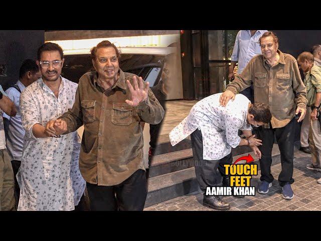 RESPECT MOMENT | Aamir Khan Touch Dharmendra FEET at Loveyapa Special Screening