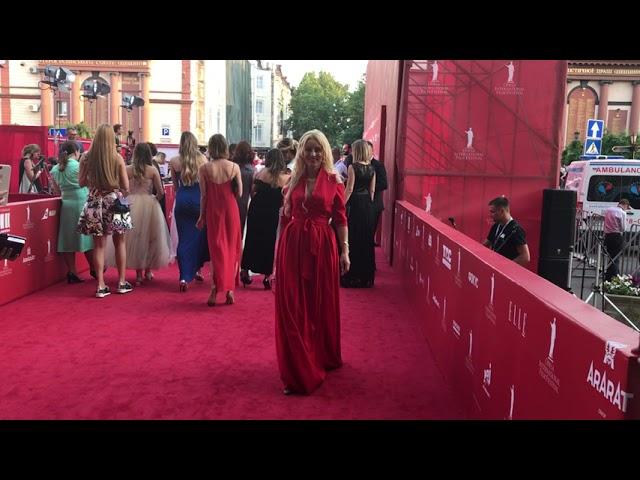 Yeva Genevieve  Lavlinski red Carpet 2021