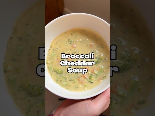 Broccoli cheddar soup recipe  a quick, cozy, healthy, and easy recipe for dinner tonight!